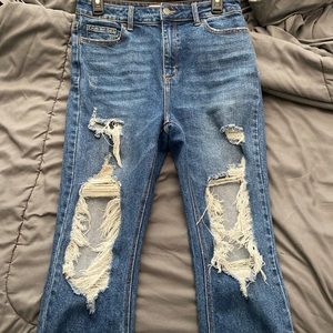Size 9 oversized boyfriend jeans. From Marshall’s 20$ +Used/ but good condition